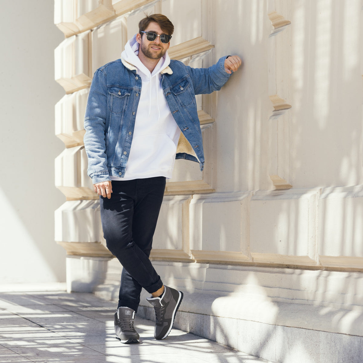 Men's Warm-Lined Winter Shoes – Slip-Resistant High-Top Trainers