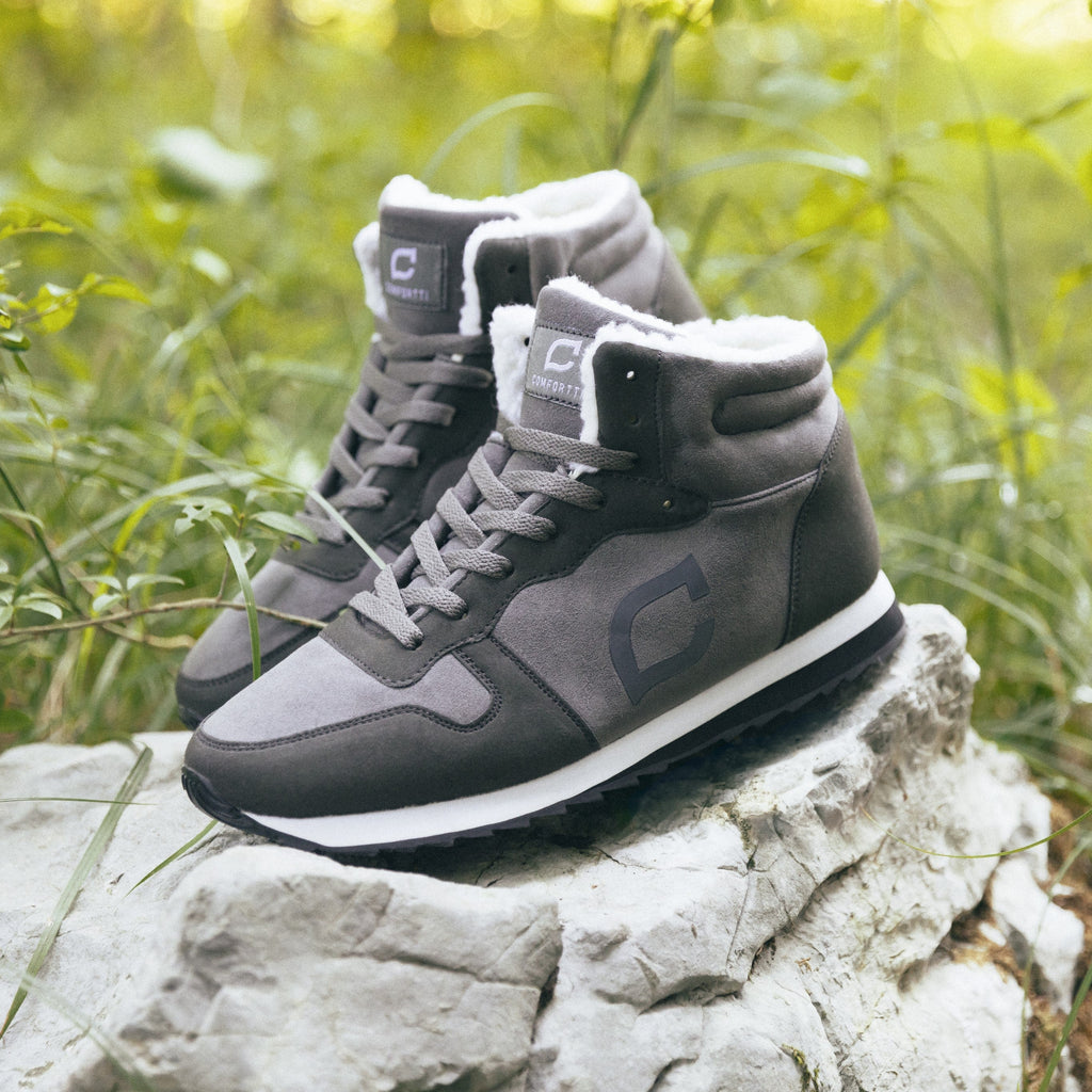 Men's Warm-Lined Winter Shoes – Slip-Resistant High-Top Trainers