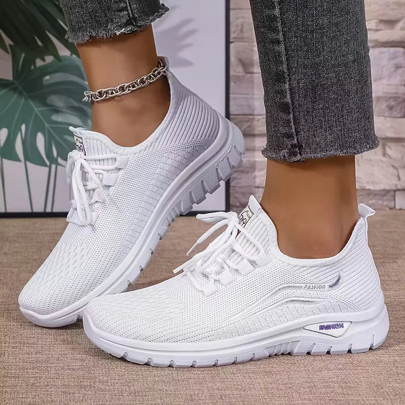 Women's Knitted Trainers with breathable mesh