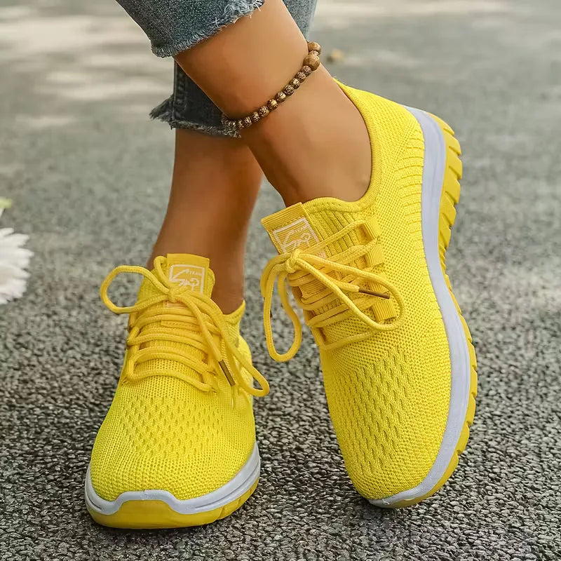 Women's Knitted Trainers with breathable mesh