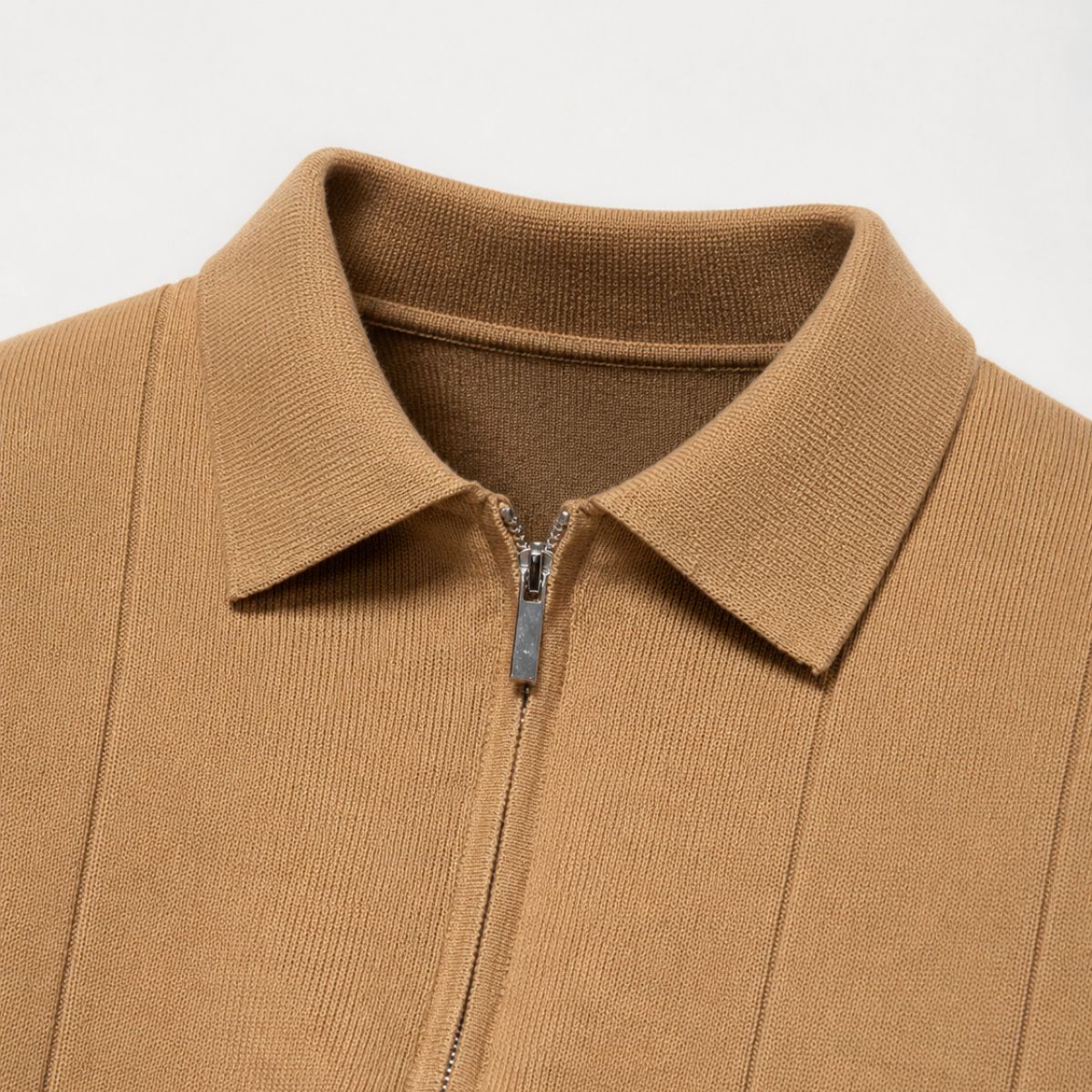 Men's Zip-neck Knitted Polo Shirt with short zip and classic collar