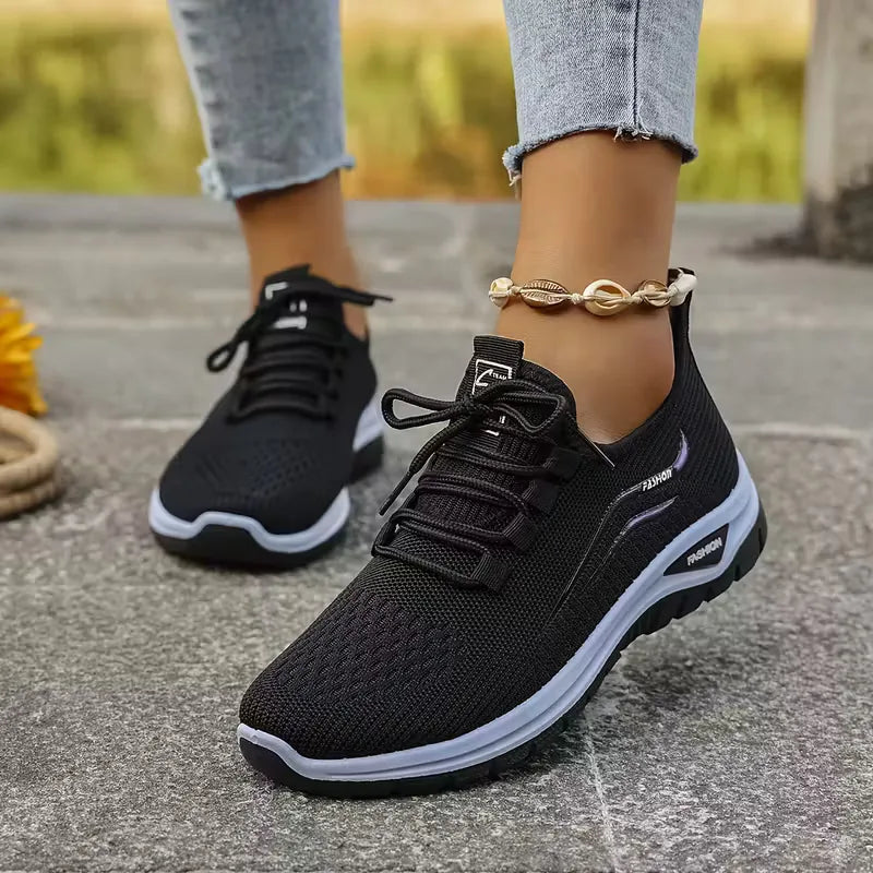 Women's Knitted Trainers with breathable mesh