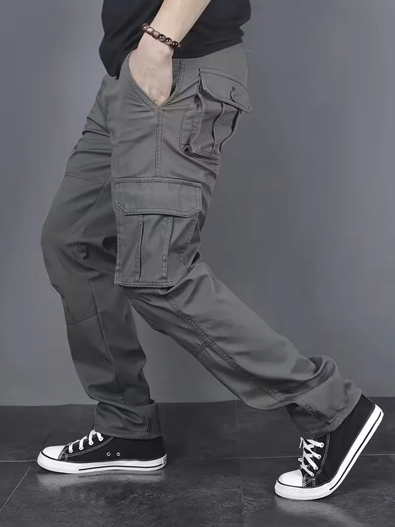 Men's Straight-Leg Cargo Trousers in Black