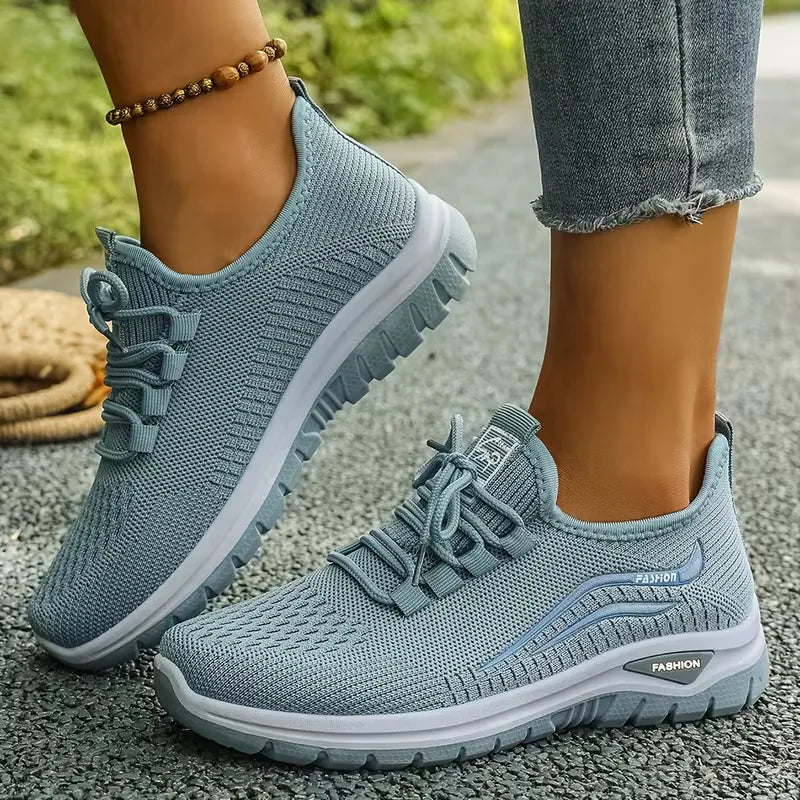 Women's Knitted Trainers with breathable mesh
