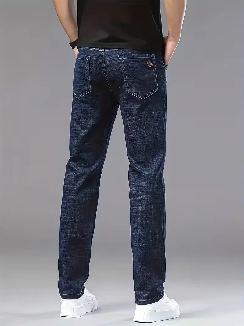 Men's Straight-Leg Jeans with Contrast Stitching