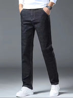 Men's Straight-Leg Jeans with Contrast Stitching