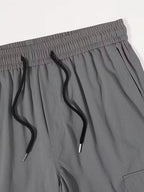 Men's Straight-Leg Cargo Trousers in Black