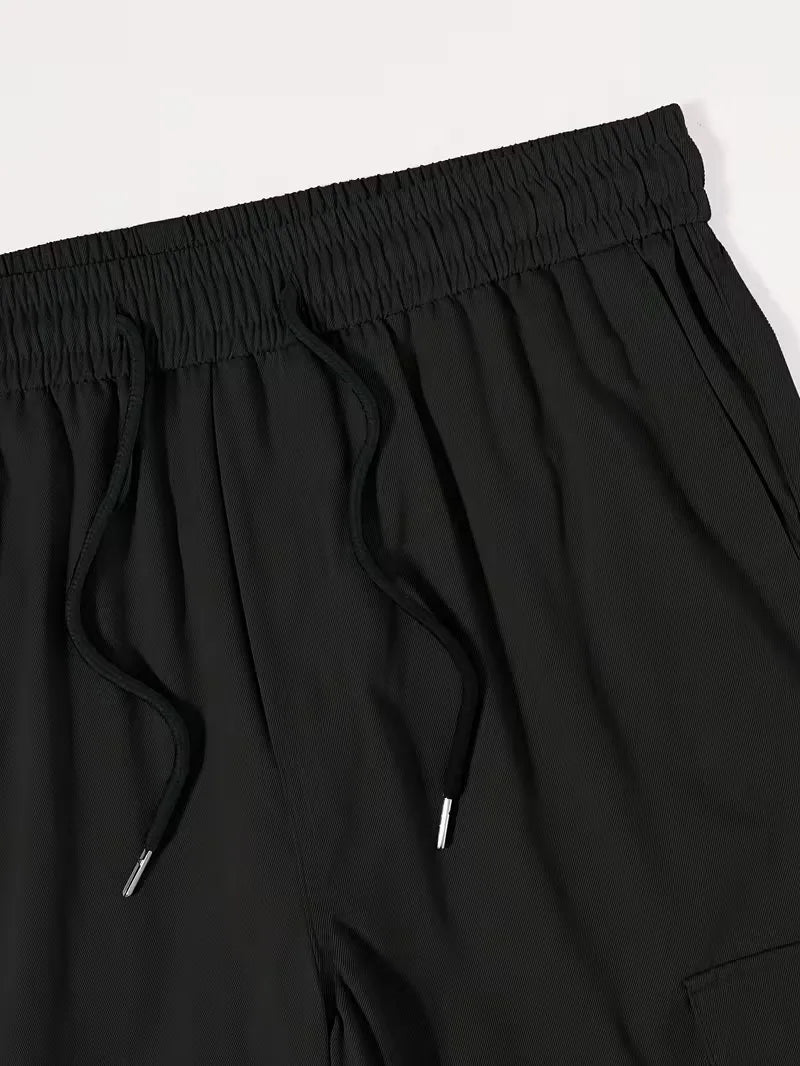 Men's Straight-Leg Cargo Trousers in Black