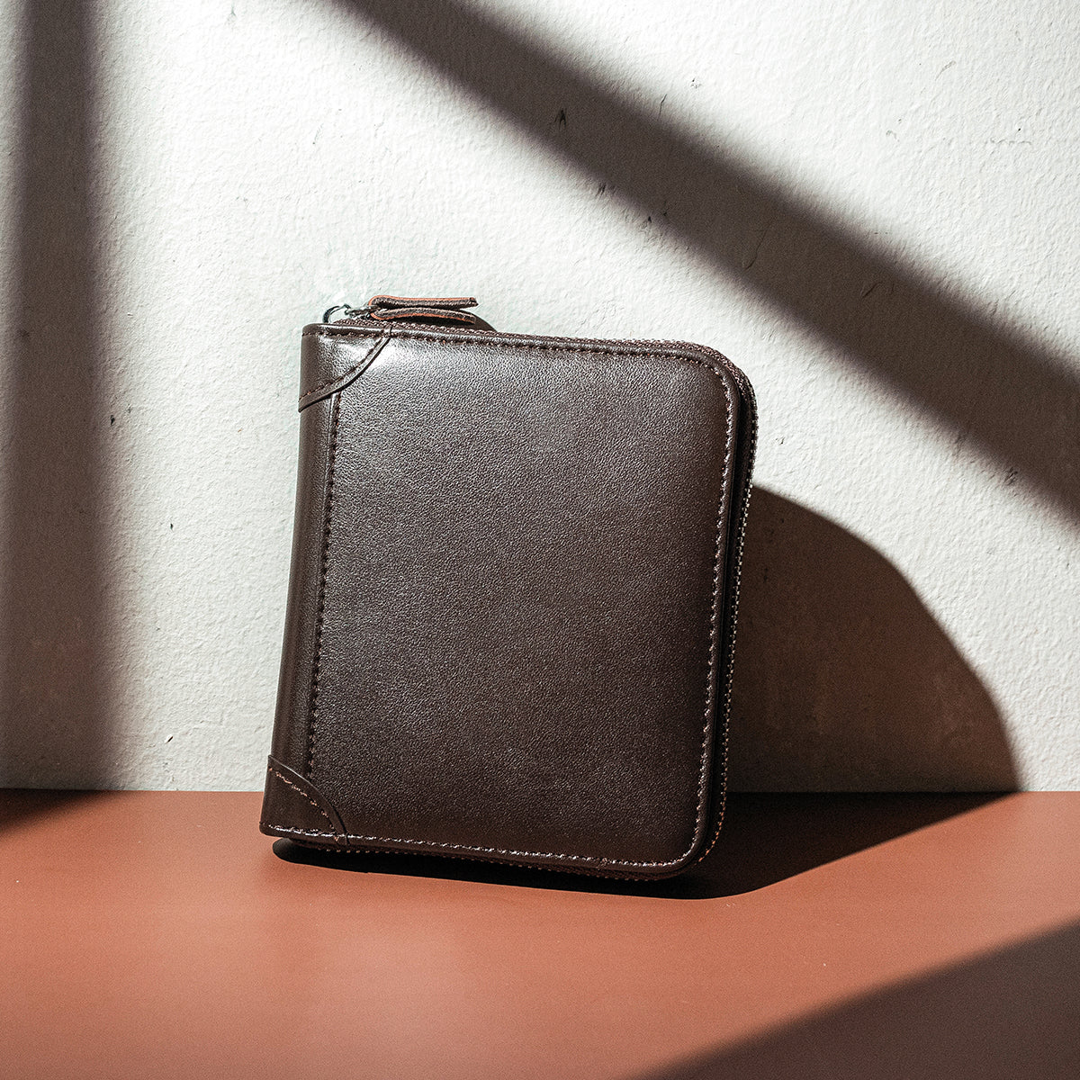 Men's leather-look RFID Wallet – Large-Capacity Zip-Around Card Organiser
