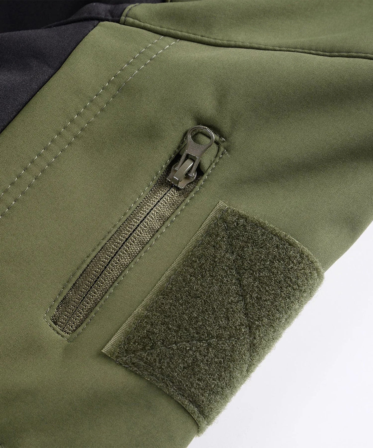 Men's Parka in Camouflage with Adjustable Hood
