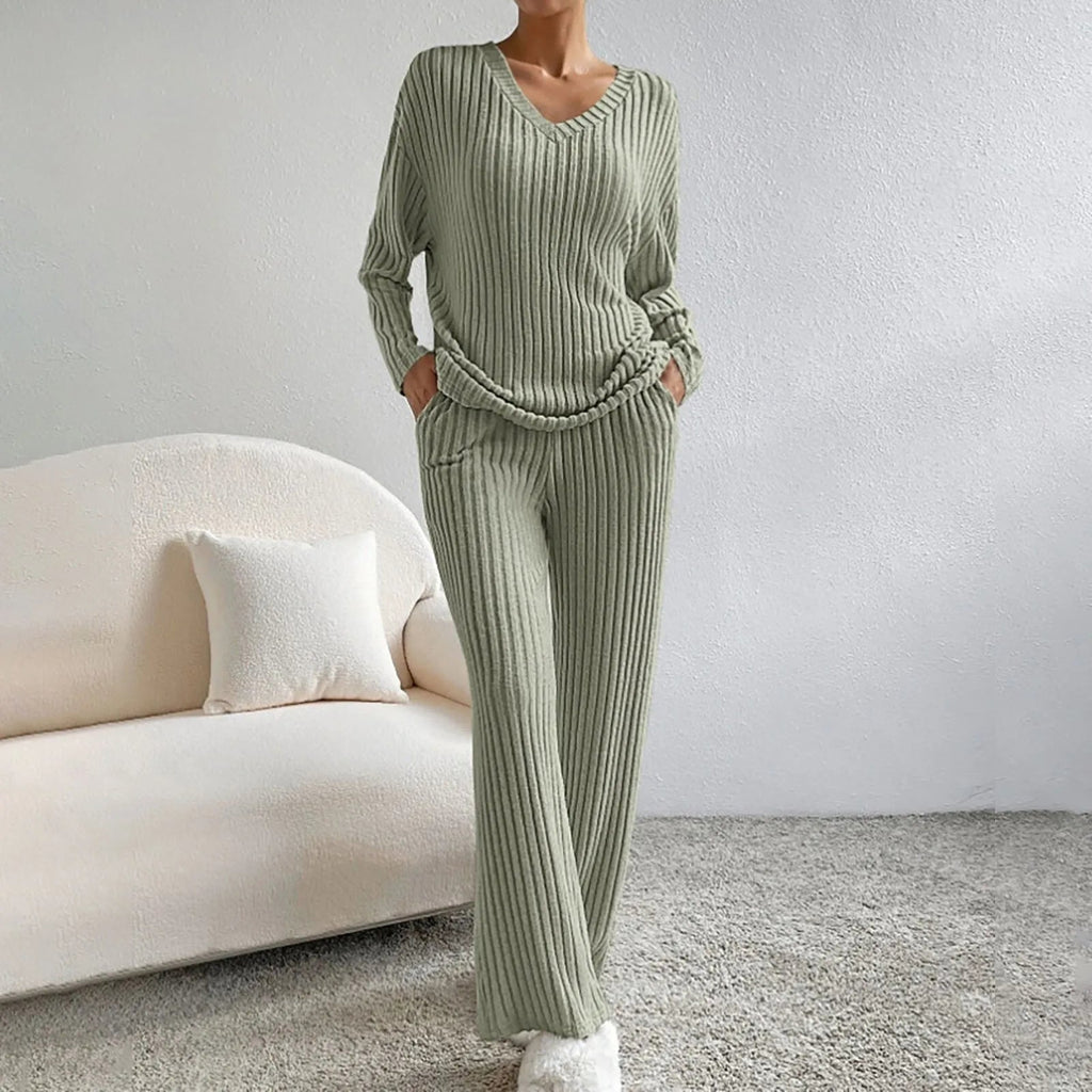 Women's Two-piece Trouser Lounge Set with V-neck and loose fit