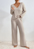 Women's Two-piece Trouser Lounge Set with V-neck and loose fit