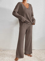Women's Two-piece Trouser Lounge Set with V-neck and loose fit