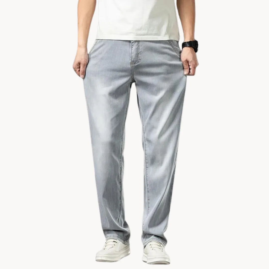 Men's Lightweight Straight-Leg Jeans
