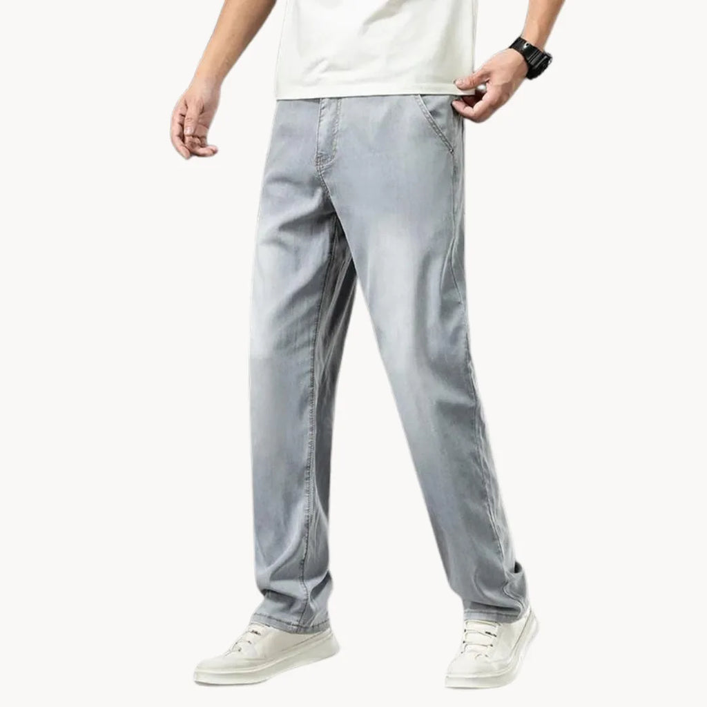 Men's Lightweight Straight-Leg Jeans
