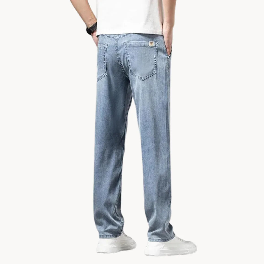 Men's Lightweight Straight-Leg Jeans