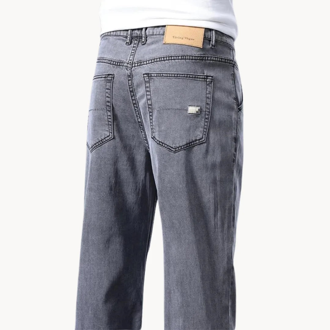 Men's Regular-Fit Straight Jeans