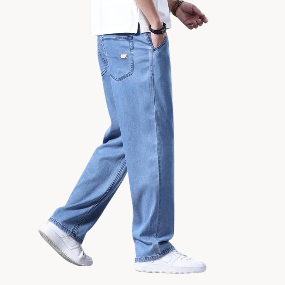 Men's Regular-Fit Straight Jeans