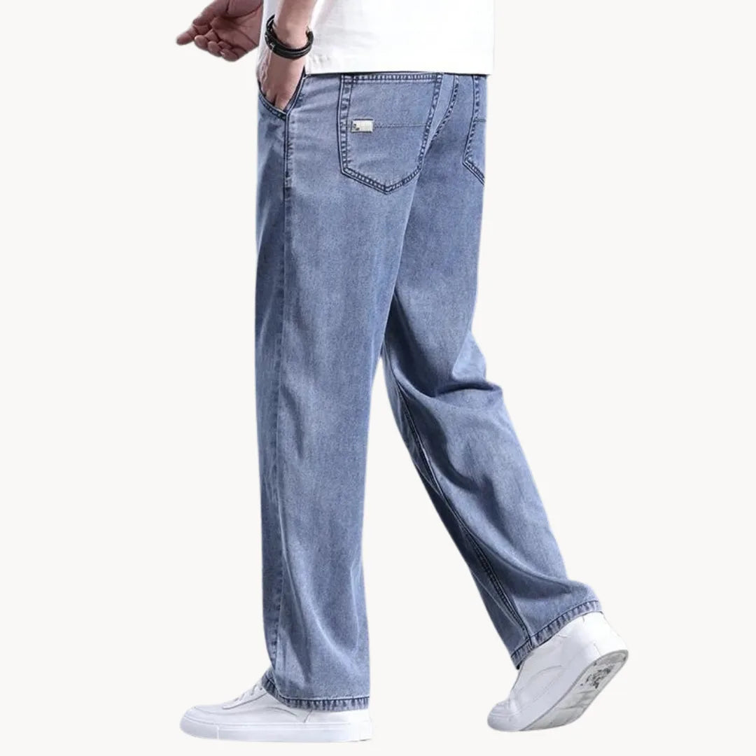 Men's Regular-Fit Straight Jeans