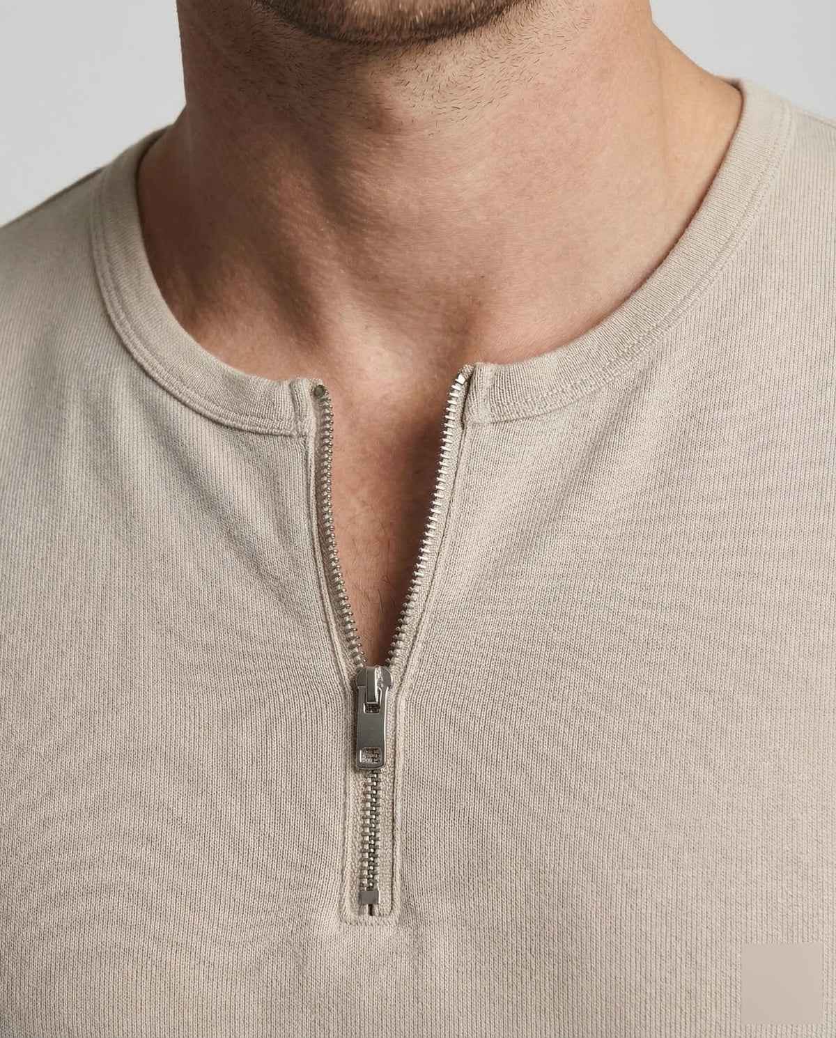 Men's Slim Fit Zip-Neck T-Shirt with Short Sleeves