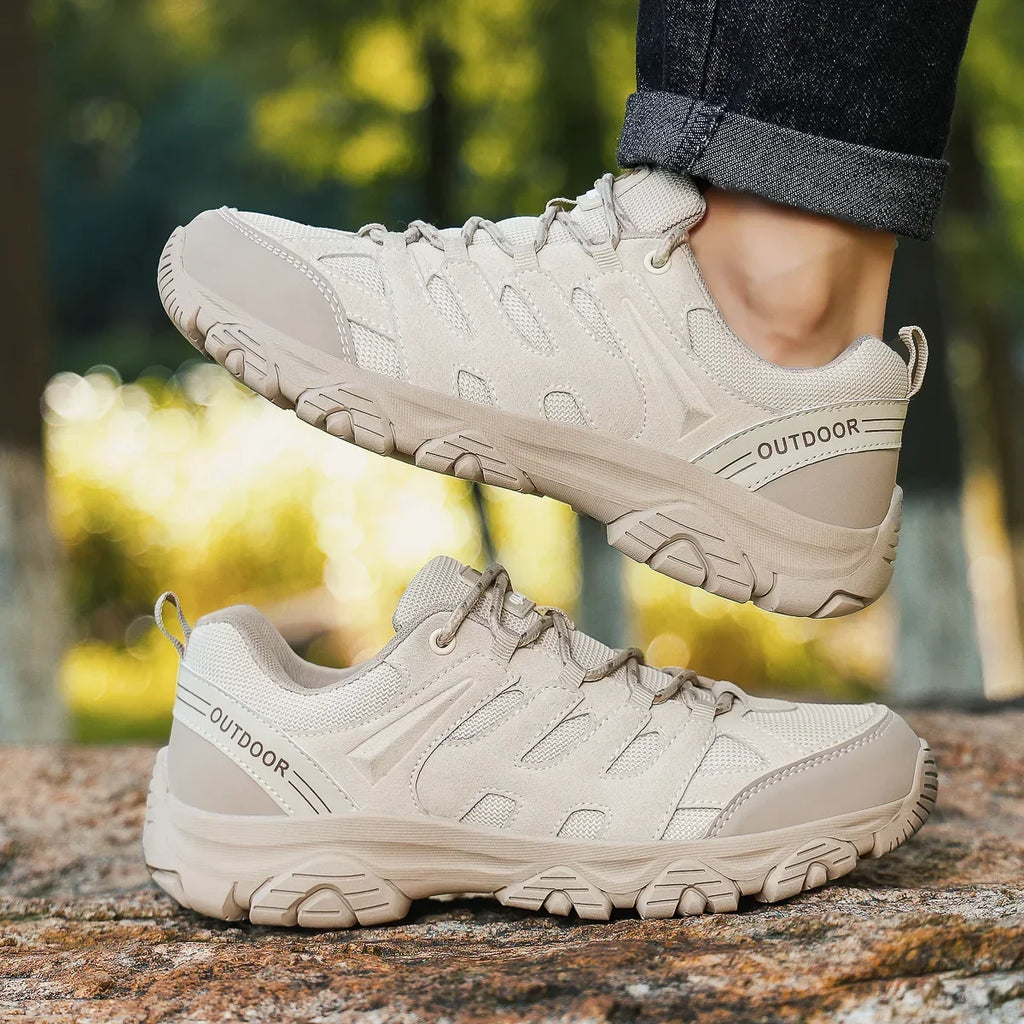 Men's Low-Cut Winter Hiking Shoes – Rugged Anti-Slip Lace-Up Outdoor Trail