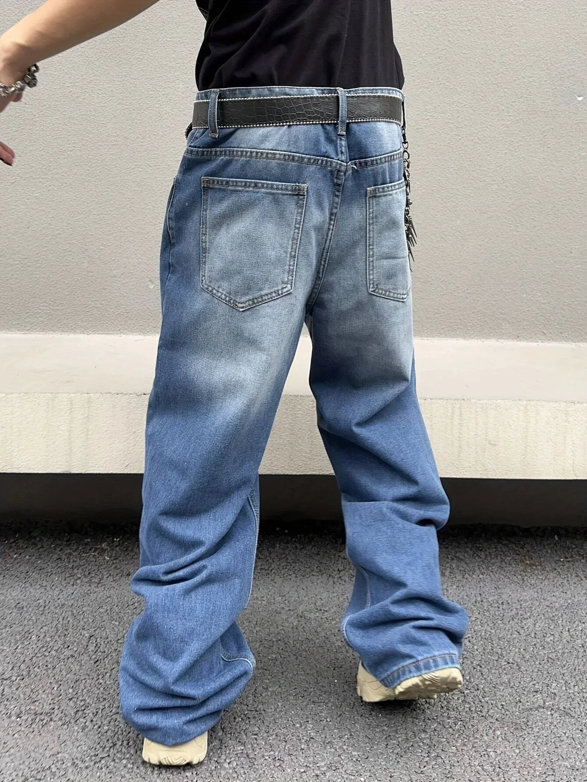 Men's Baggy Streetwear Jeans – Relaxed Wide-Leg Denim