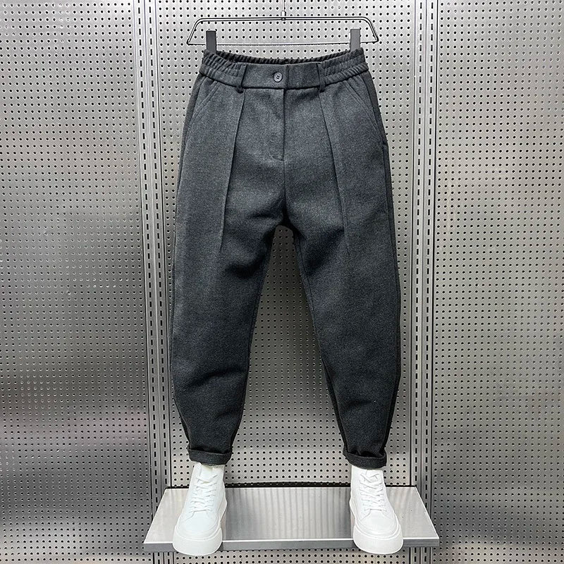Men's Pleated Tapered Trousers with Elasticated Waist – Relaxed Smart Fit