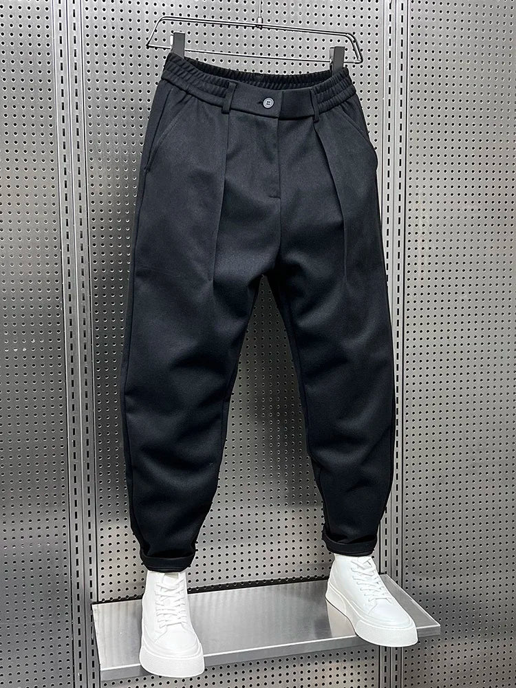 Men's Pleated Tapered Trousers with Elasticated Waist – Relaxed Smart Fit