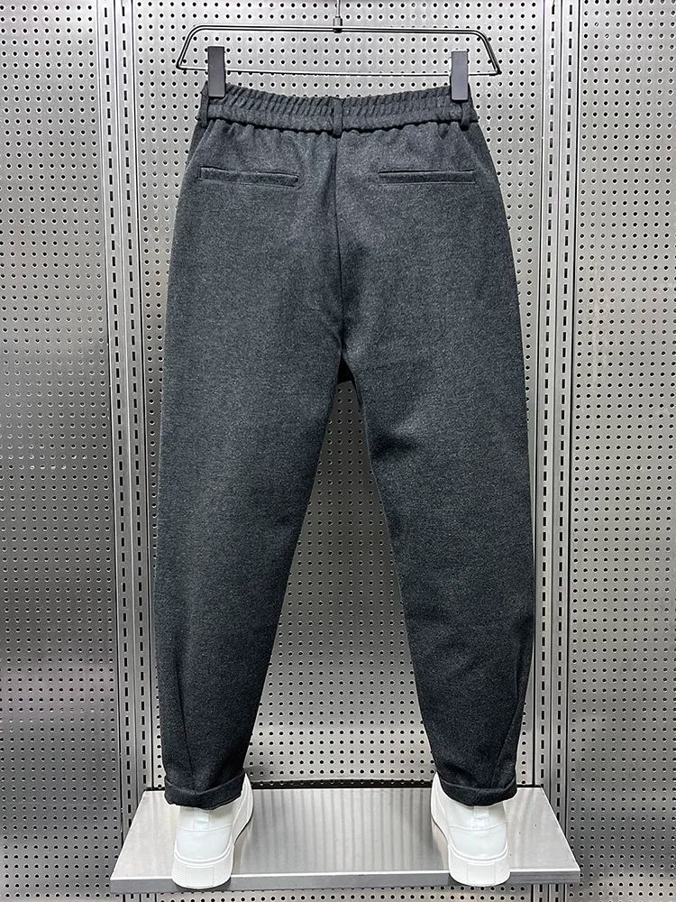 Men's Pleated Tapered Trousers with Elasticated Waist – Relaxed Smart Fit