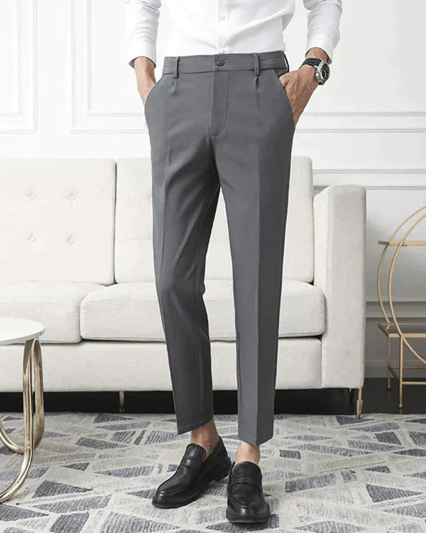 Men's Classic Pleated Trousers with Tapered Leg