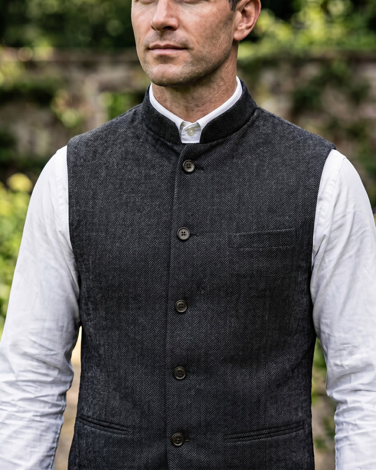 Men's Mandarin-Collar Waistcoat – Four-Button Front