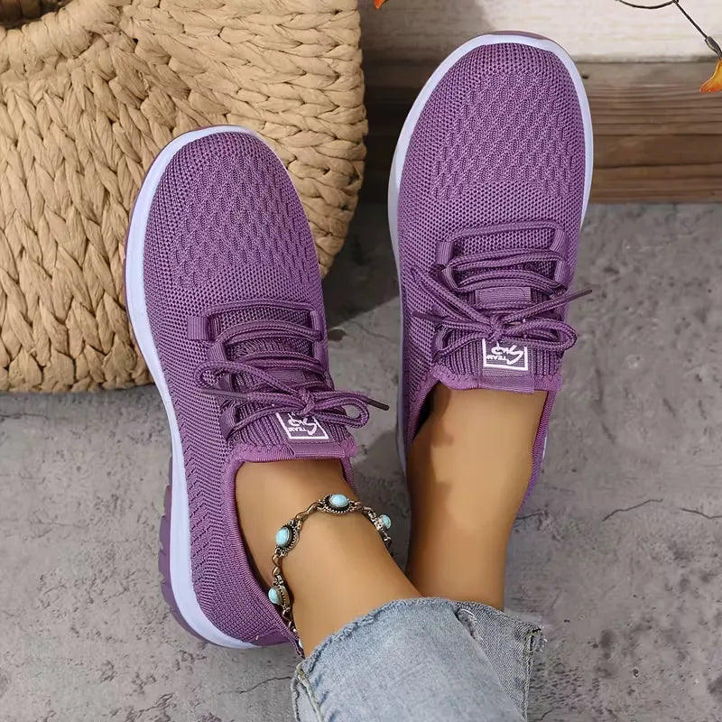 Women's Knitted Trainers with breathable mesh