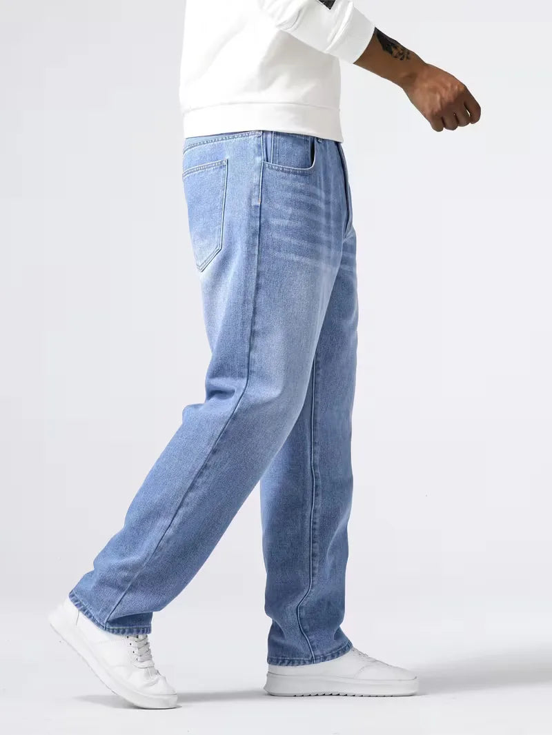 Men's Loose Fit Five-Pocket Jeans