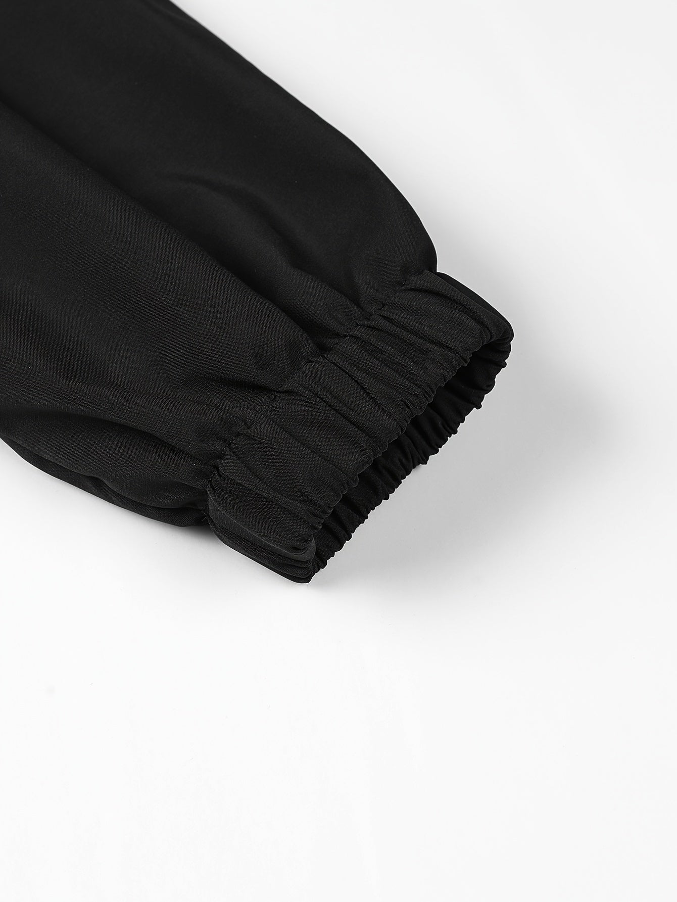 Men's Windproof Jacket with Multiple Pockets