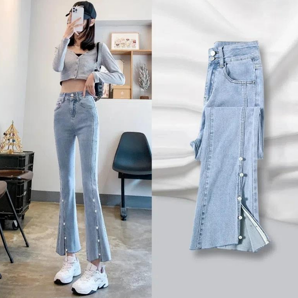 Women's Flared Jeans