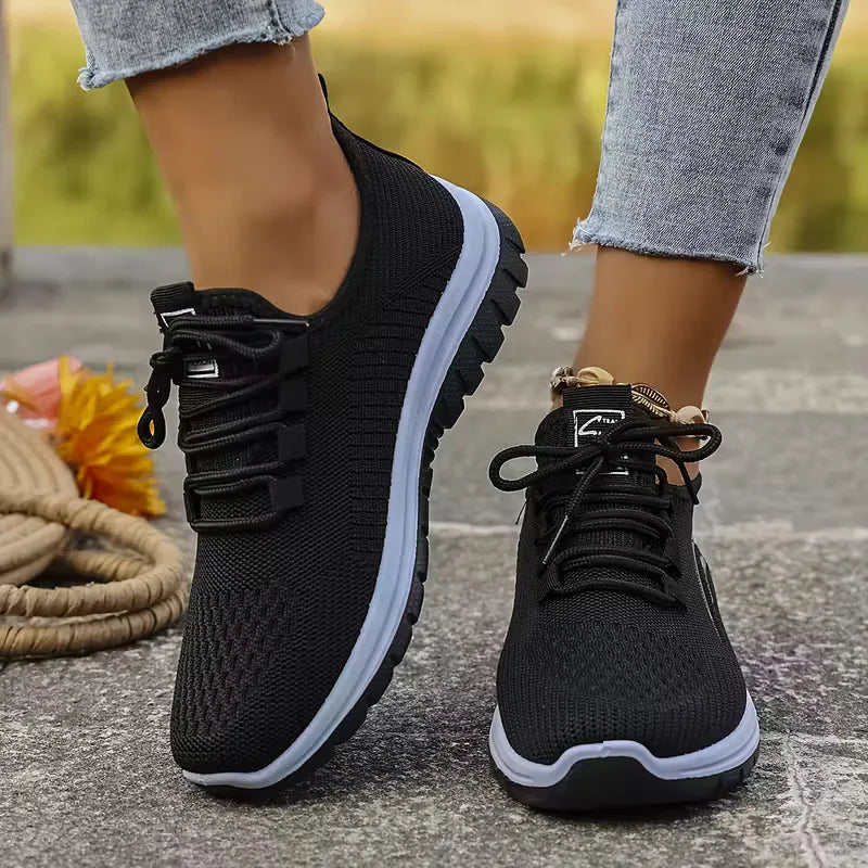 Women's Knitted Trainers with breathable mesh