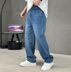 Men's Straight-Leg Jeans – Relaxed Classic Fit Denim
