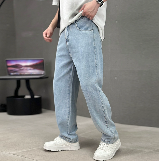 Men's Straight-Leg Jeans – Relaxed Classic Fit Denim