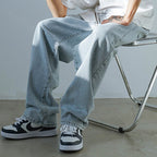 Men's Wide Denim Jeans – Relaxed Straight Jeans in Light or Dark Blue