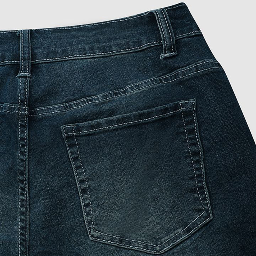 Women's Tapered Jeans