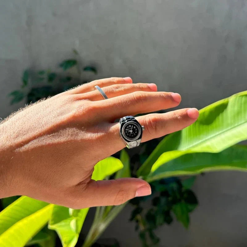 Men's Adjustable Quartz Ring Watch – Polished Metal Finger Watch