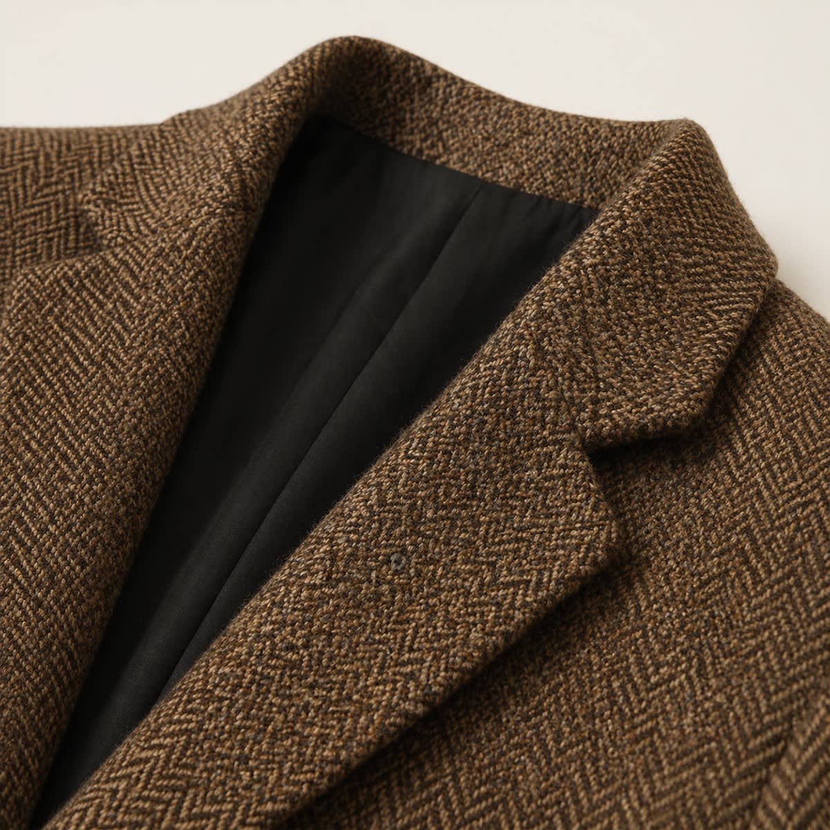 Men's Herringbone Wool-Blend Blazer – Tailored Slim Fit